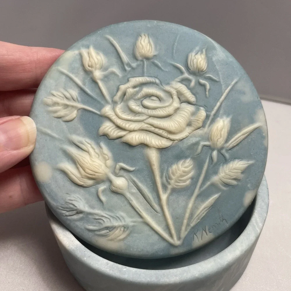 VTG Rose Incolay‎ Trinket Box Jewelry Treasure Floral Signed Robert Nemiz 3.75